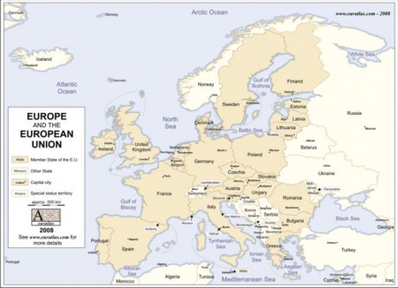 Près de la moitié des pays d'Europe étaient imbriqués dans des fédérations jusqu'à tout récemment.